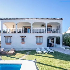 Beautiful 5 Bedroom Villa, Sea Views, Private Pool, Newly Refurbished Villa